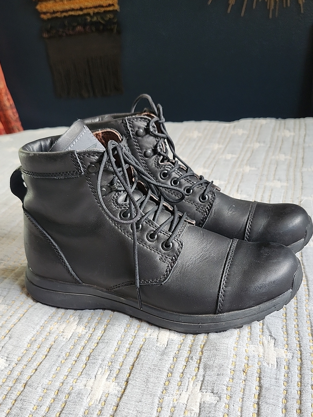 Men's Black Leather Lace-Up Boots